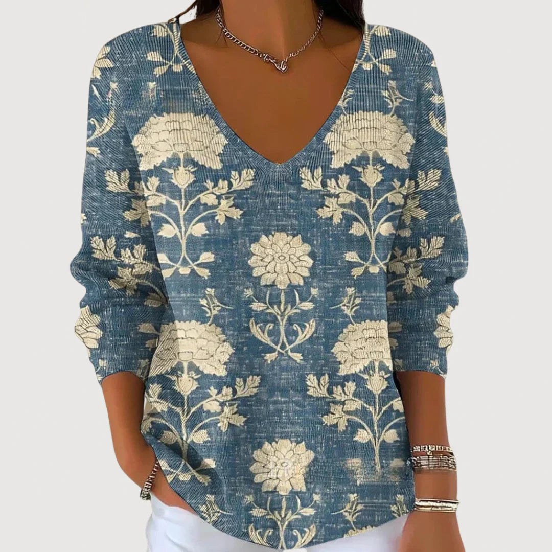 Hannah  - Cozy V-Neck Sweater