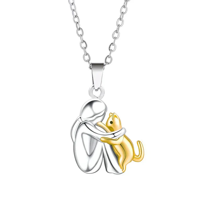 Mirelle & Cole - Cat-Shaped Pendant Necklace