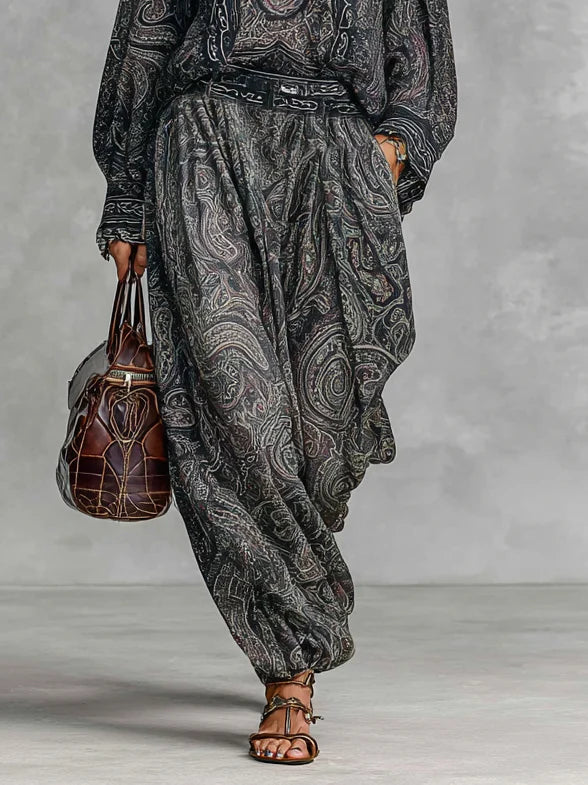 Amara™ – Vintage Paisley Two-Piece Set